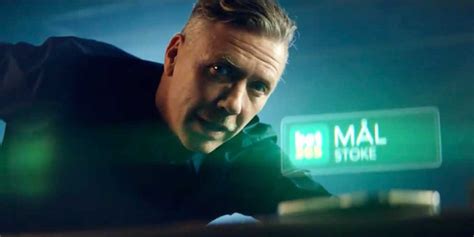 Mikael Persbrandt kliver in i bettingbranschen. Se filmerna här!.